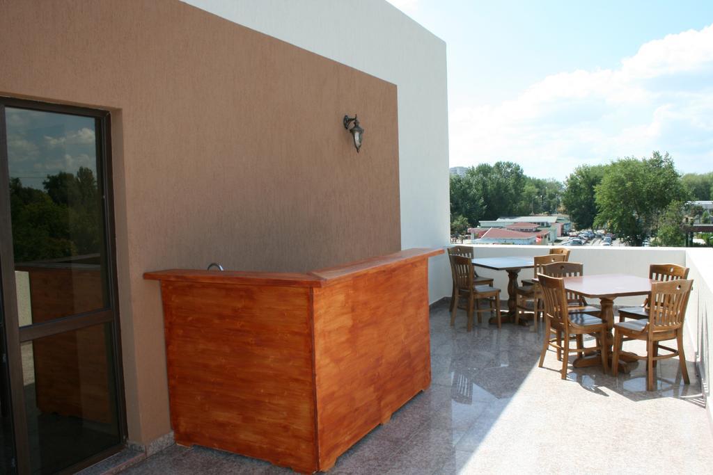 Hotel Mihaela Mamaia Exterior photo